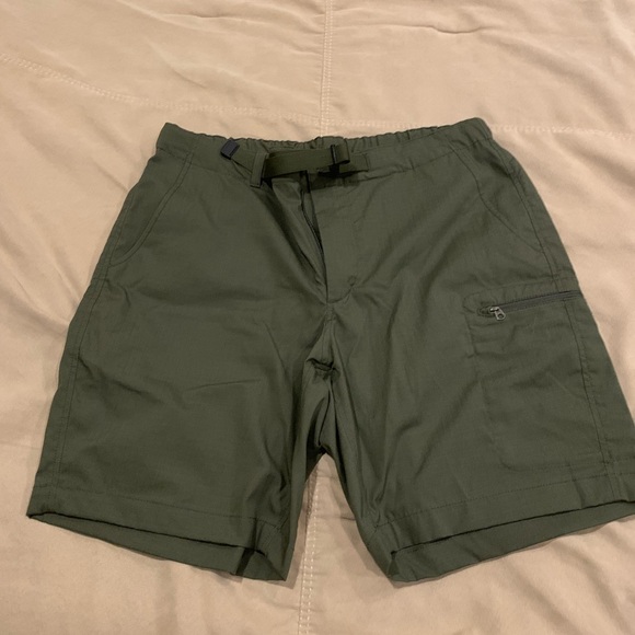 uniqlo utility shorts